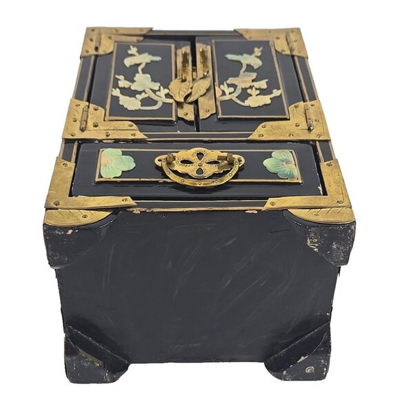 Vintage Asian Lacquer Jewelry Box Chest Brass Mother-of-Pearl Birds Flowers - Picture 14 of 15
